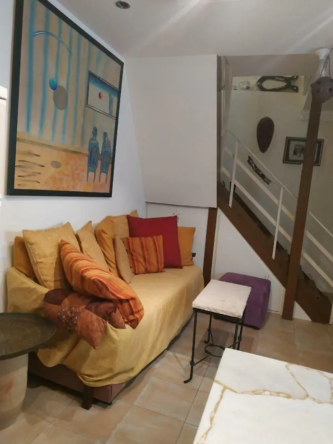 Studio Apt Great Location Heart Of Downtown District Apartment Haifa