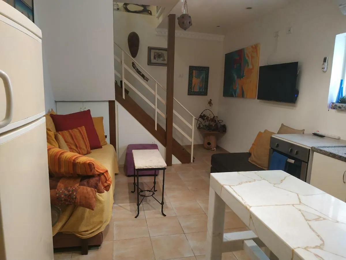 Studio Apt Great Location Heart Of Downtown District Apartment Haifa