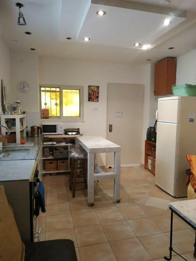 Appartamento Studio Apt Great Location Heart Of Downtown District Haifa Israele